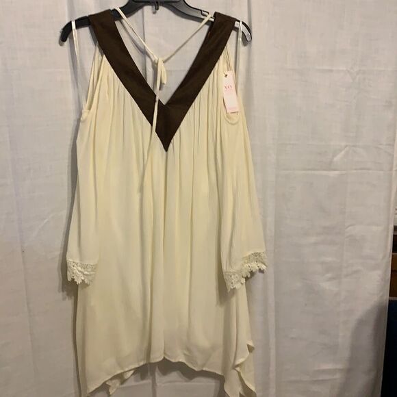 Virgin Only designed in Los Angeles cold shoulder dress w/V-neck front/back NWT - Picture 2 of 10